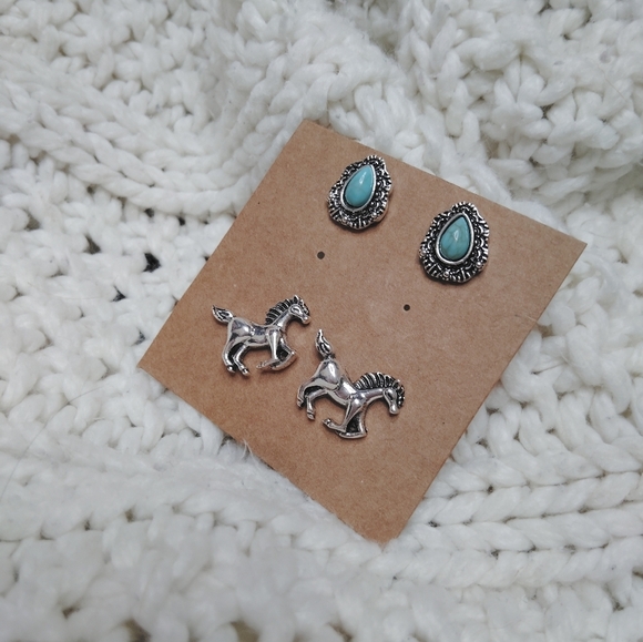 2 for 25$ Silver Horse Earrings with Turquoise Accents - Picture 2 of 3